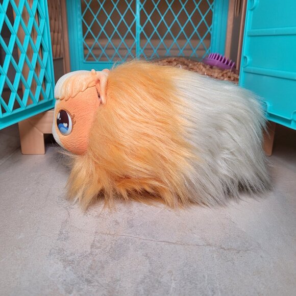 Little Live Pets Mama Surprise Soft Interactive Mama Guinea Pig With 3 Babies - Picture 8 of 14